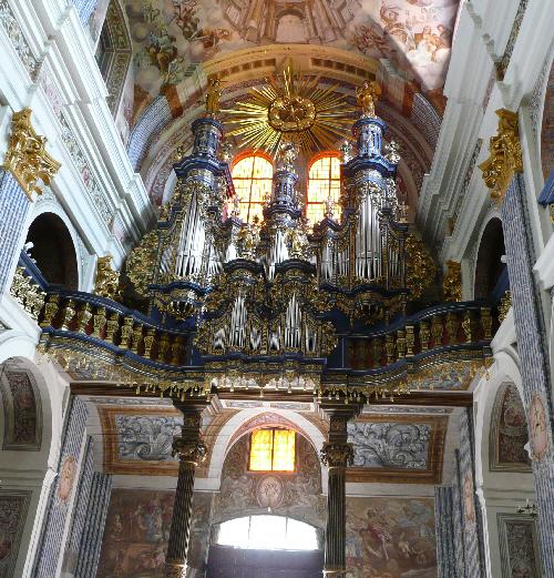 20120603-14_SwietaLipkaChurchOrgan-sml