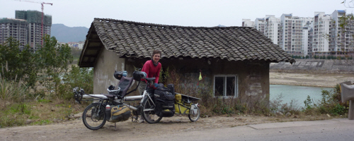 The morning after a surprisingly pleasant night in what ha at first been a rather unappealing 'last resort' camping spot.
