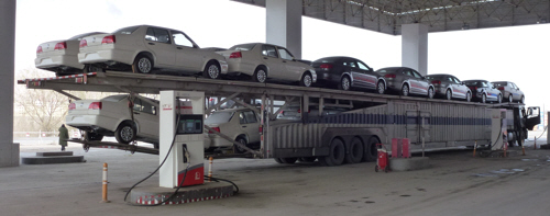 Double width car transporter